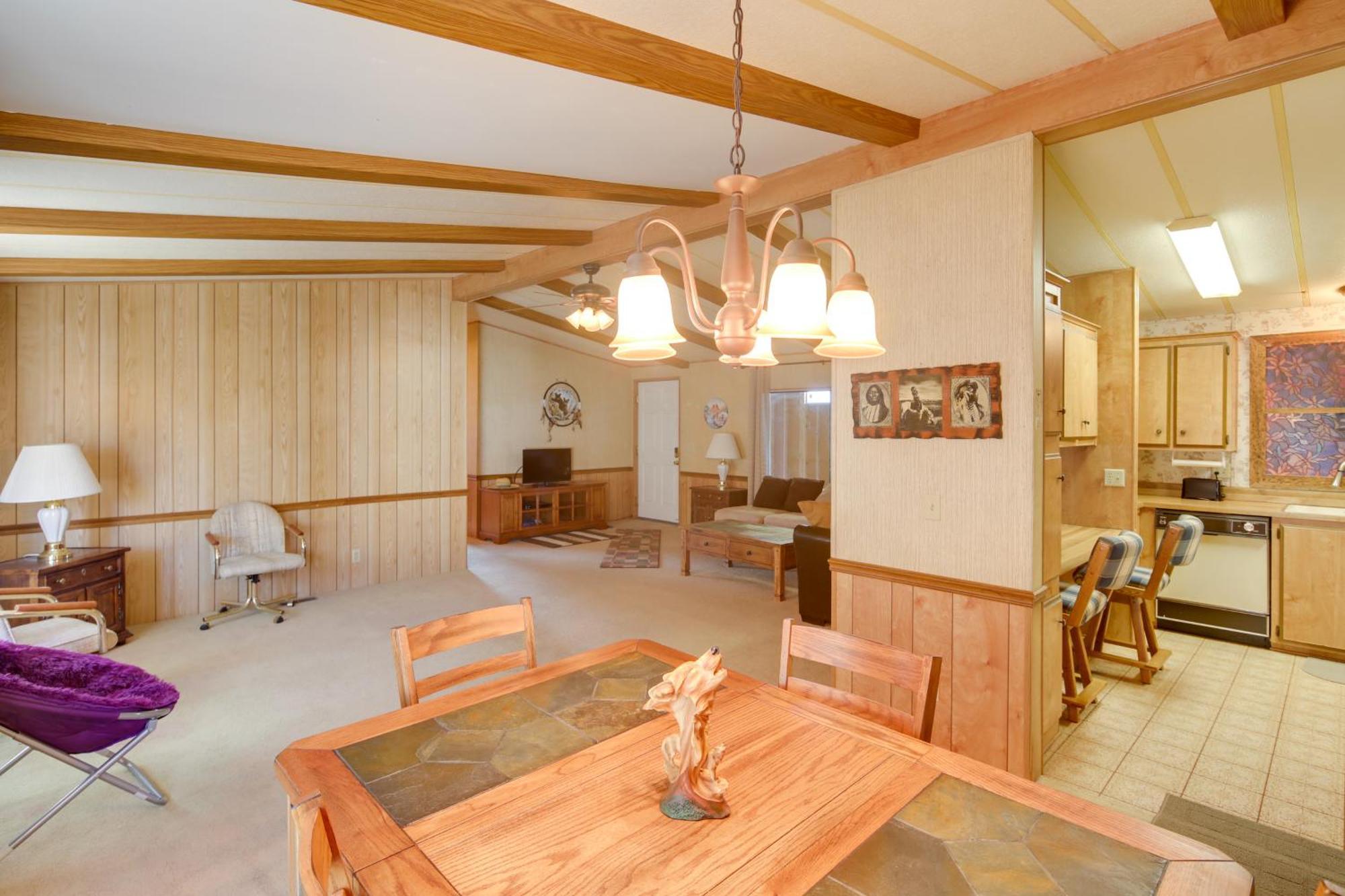 Bullhead City Home With Fire Pit - Walk To Co River! Exterior photo